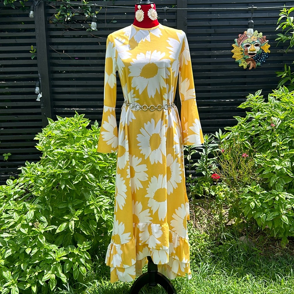 Retro 70s Daisy Dress